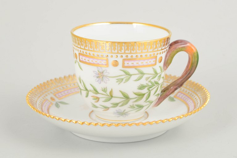 Royal Copenhagen Flora Danica moccakop med underkop, 1960’erne
