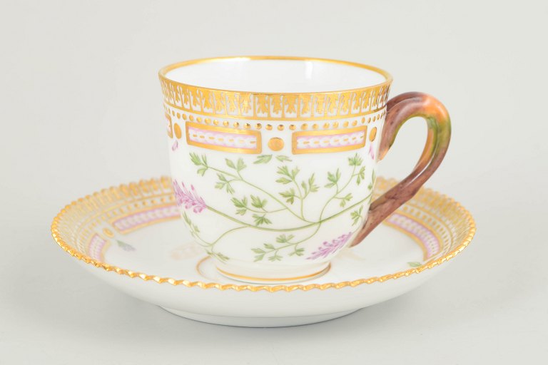 Royal Copenhagen Flora Danica moccakop med Underkop, 1960’erne