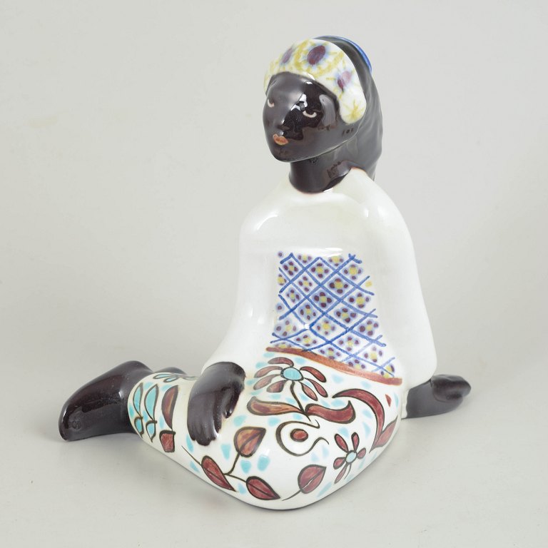 Mari Simmulson for Upsala-Ekeby,  kvindefigur.