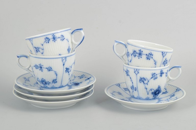 Royal Copenhagen, Musselmalet Riflet, kaffestel til 4 personer.