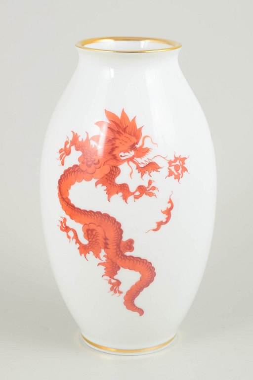 Vase med Mingdrage, Meissen-området.