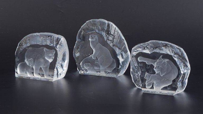 Paul Isling for Svenskt Glas, WWF art glass objects, set of 3.