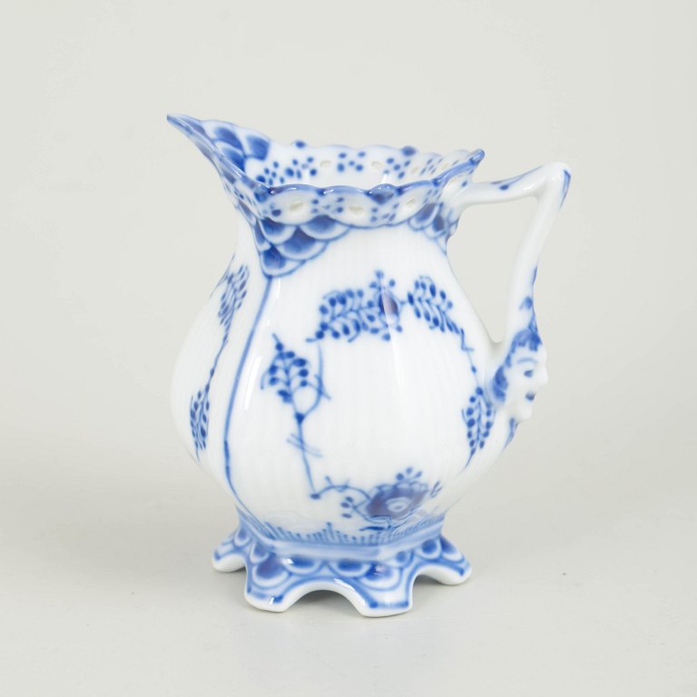 Royal Copenhagen, Blue Fluted Full Lace creamer.