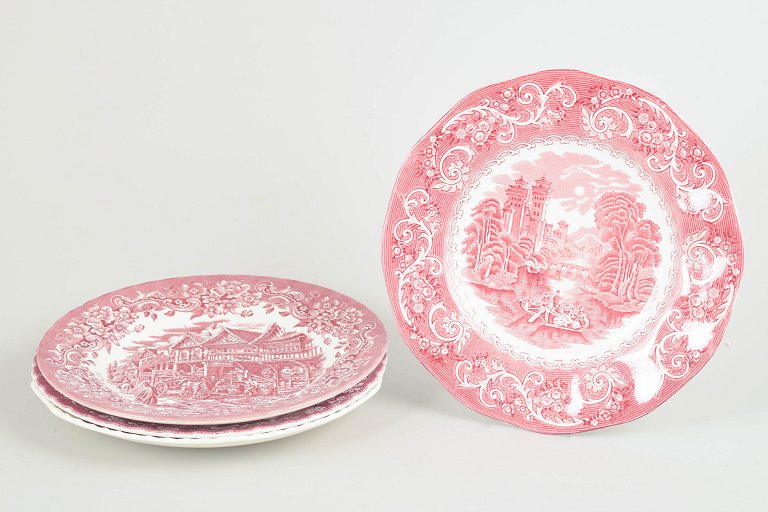Set of 4 dinner plates, Royal Warwick, Mason’s and Old Country.