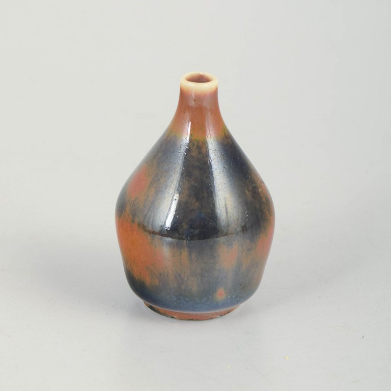 Carl-Harry Stålhane for Rörstrand, miniaturevase.