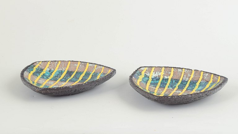 Ingrid Atterberg for Upsala Ekeby, two dishes.