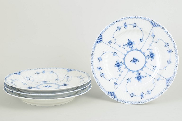 Royal Copenhagen Musselmalet Halvblonde sæt af fire middagstallerkener.