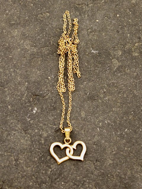 8 karat guld hjerter og 8 karat guldkæde