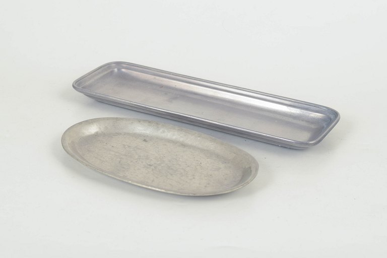 Just Andersen, two pewter dishes.