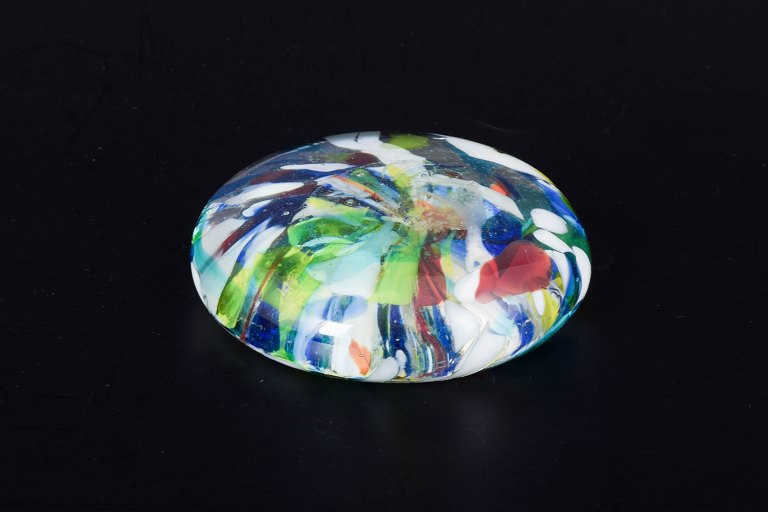Murano brevpresser i millefiori glas.