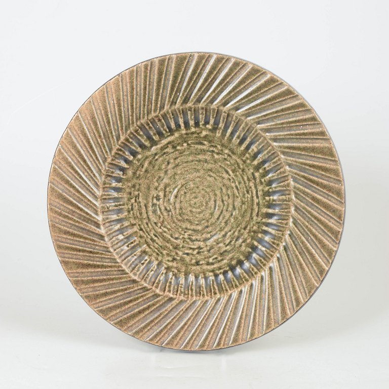 Mari Simmulson for Upsala Ekeby dish model 5001.