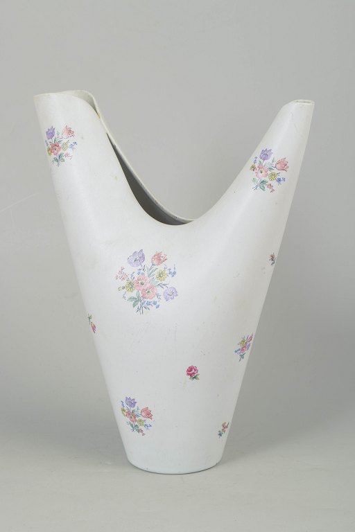 Stig Lindberg for Gustavsberg, large “Veckla” vase.