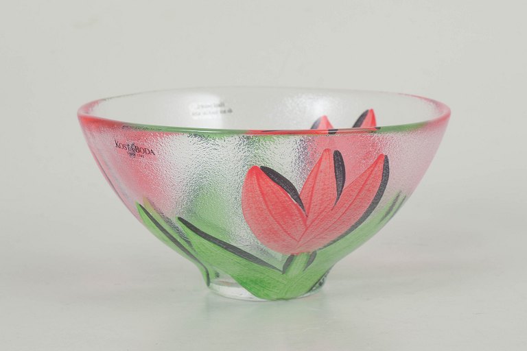 Ulrica Hydman-Vallien for Kosta Boda, glasskål.