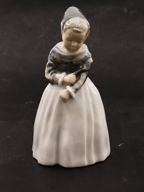 Royal Copenhagen Amagerpige No. 1251