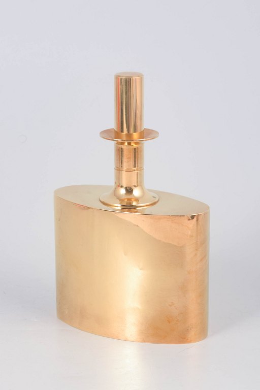 Pierre Forssell for Skultuna, pocket flask in 23 carat gold-plated brass model 90.