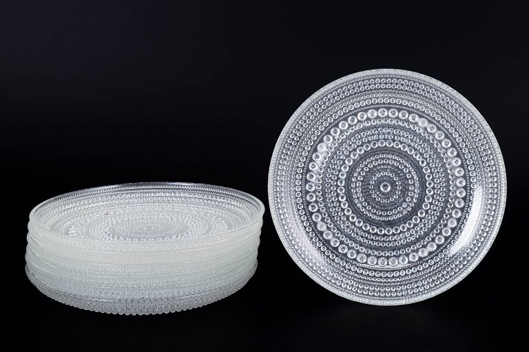 Oiva Toikka for Iittala Kastehelmi, sæt af syv tallerkener.