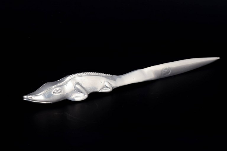 Björn Trägårdh for Svenskt Tenn, brevkniv med alligatormotiv.