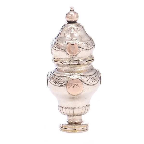Danish silver vinaigrette by F. Mørch, Copenhagen, 1775. H. 8cm