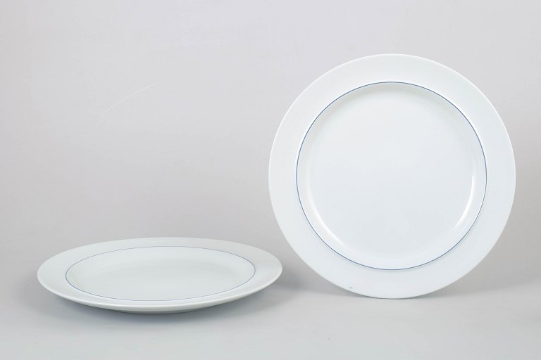 Grethe Meyer for Royal Copenhagen, two Blue Line dinner plates.