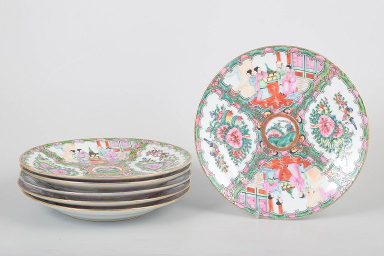 Chinese Qing dynasty porcelain, set of six plates.