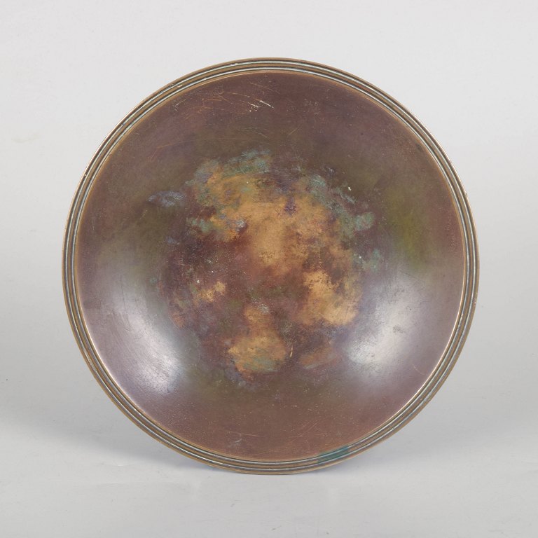 Just Andersen, Art Deco bronze dish.